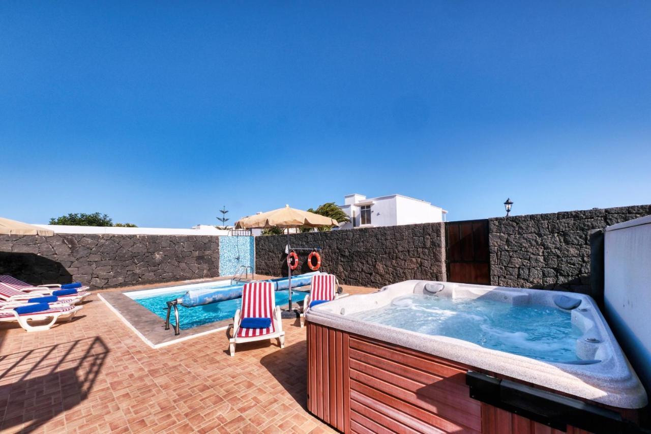 פלאיה בלנקה Villa Aurelia-Pool, Jacuzzi And Solarium מראה חיצוני תמונה